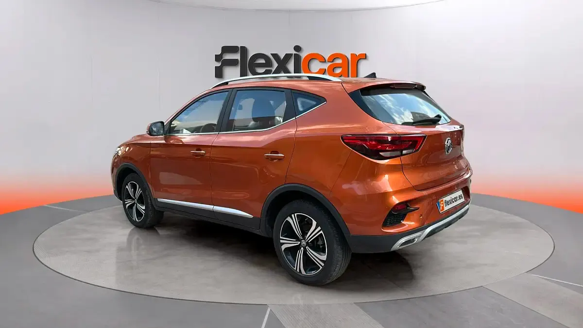 Usado MG ZS Comfort 116 CV (85 kW) 2025 Naranja SUV