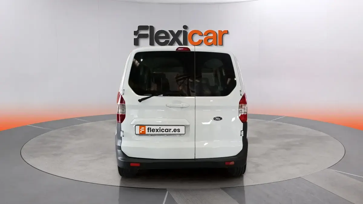 Usado Ford Transit 75 CV (55 kW) 2018 Blanco Van