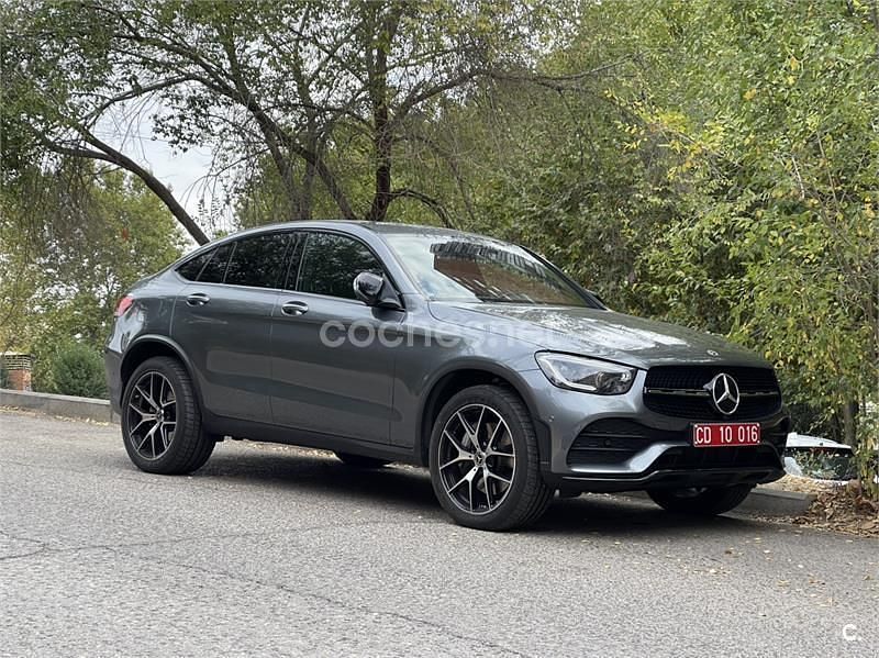 Gris / plata Usado 2023 Mercedes GLC300e Coupe | 64.800 € (Caro) - Imagen 1/4
