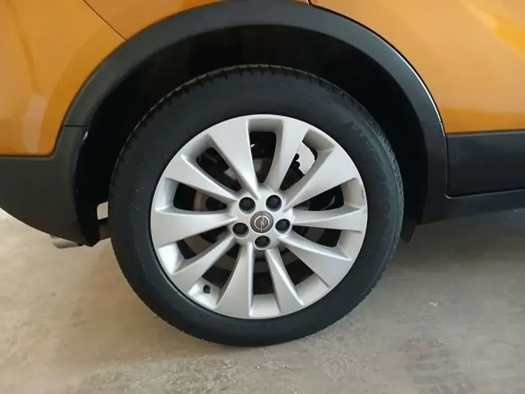 Usado Opel Mokka 140 CV (102 kW) 2019 Naranja SUV