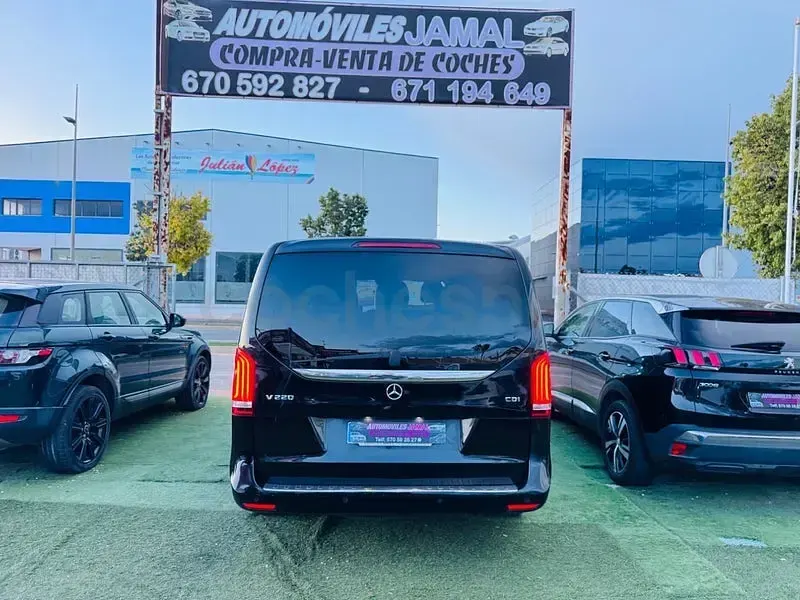 Usado Mercedes V220 Avantgarde 163 CV (119 kW) 2015 Negro Monovolumen