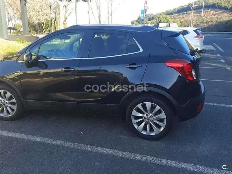 Usado Opel Mokka Excellence 136 CV (100 kW) 2015 Negro SUV