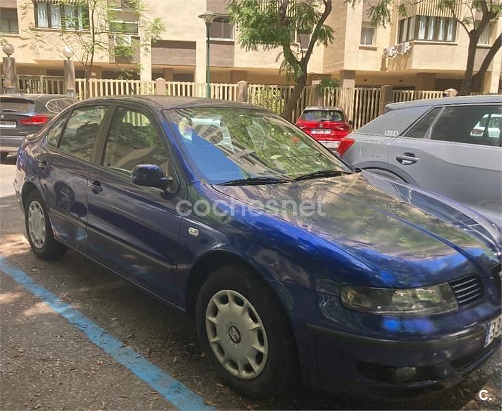 Azul Usado 2003 Seat Toledo Stella Berlina | 2900 € (Precio justo) - Imagen 1/4
