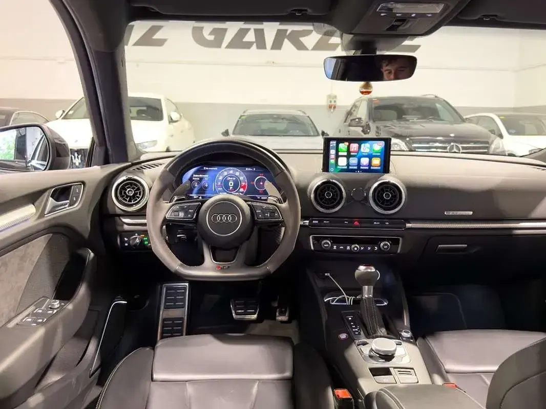 Usado Audi RS3 Sportback Comfort 400 CV (294 kW) 2019 Negro Utilitario