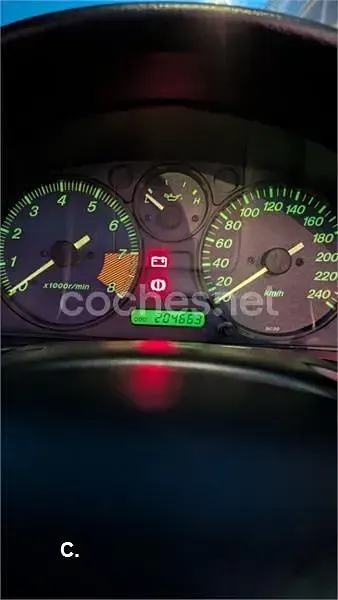 Usado Mazda MX5 110 CV (80 kW) 1998 Rojo Descapotable