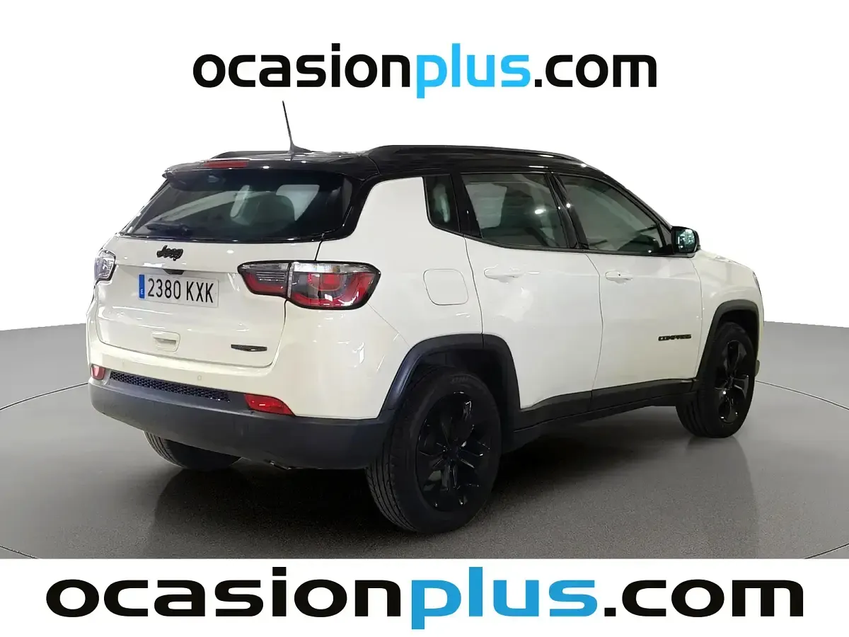 Usado Jeep Compass Night Eagle 140 CV (102 kW) 2019 Blanco SUV