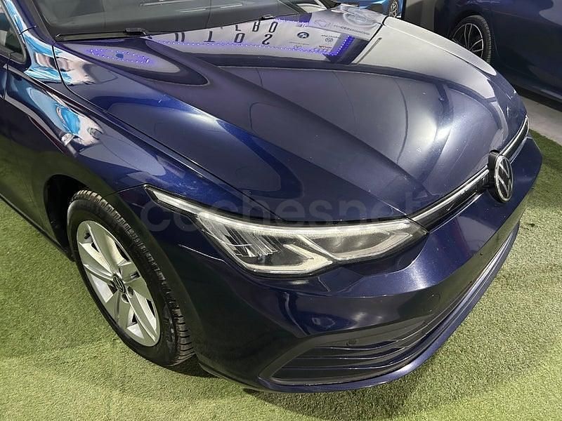 Usado VW Golf VIII 115 CV (84 kW) 2021 Azul Berlina