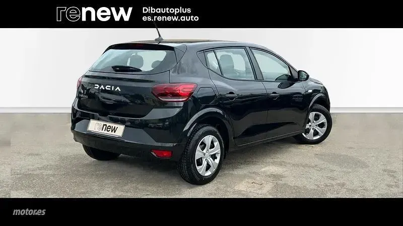 Usado Dacia Sandero Essentiel 90 CV (66 kW) 2025 Negro Berlina