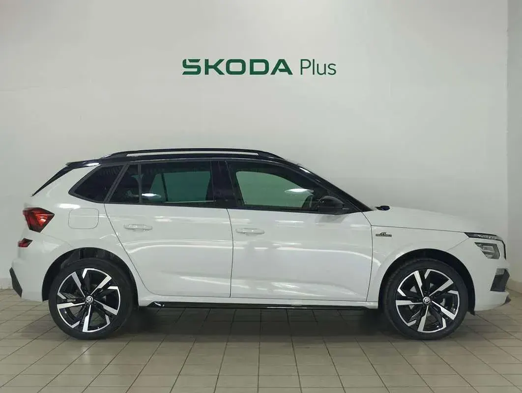 Usado Skoda Kamiq Monte Carlo 116 CV (85 kW) 2024 Blanco SUV
