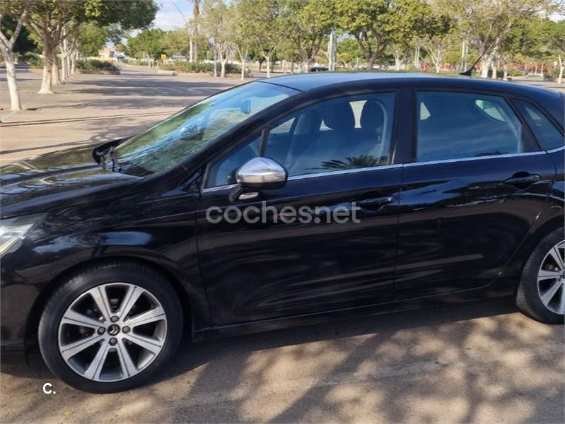 Negro Usado 2016 Citroën C4 Feel Berlina | 7900 € (Buen precio) - Imagen 1/4
