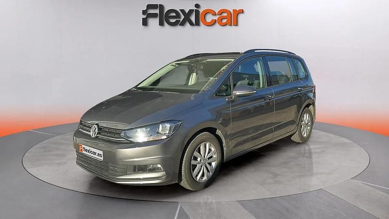Usado VW Touran Edition 116 CV (85 kW) 2018 Gris Monovolumen