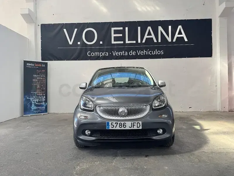 Usado Smart ForFour Passion 71 CV (52 kW) 2015 Gris / plata Utilitario