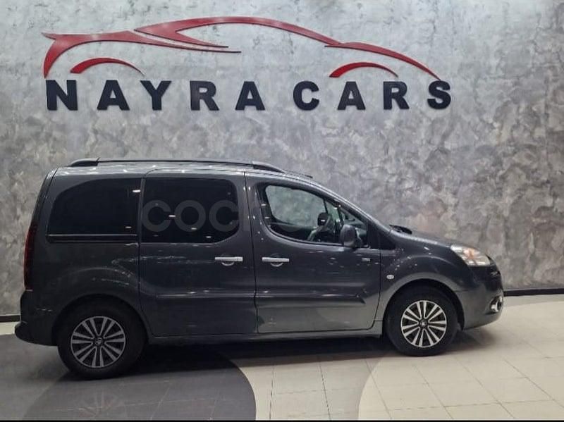 Usado Peugeot Partner Tepee Active 92 CV (67 kW) 2013 Gris / plata Monovolumen