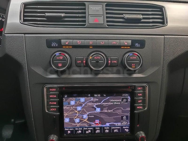 Usado VW Caddy Comfortline 150 CV (110 kW) 2018 Azul Monovolumen