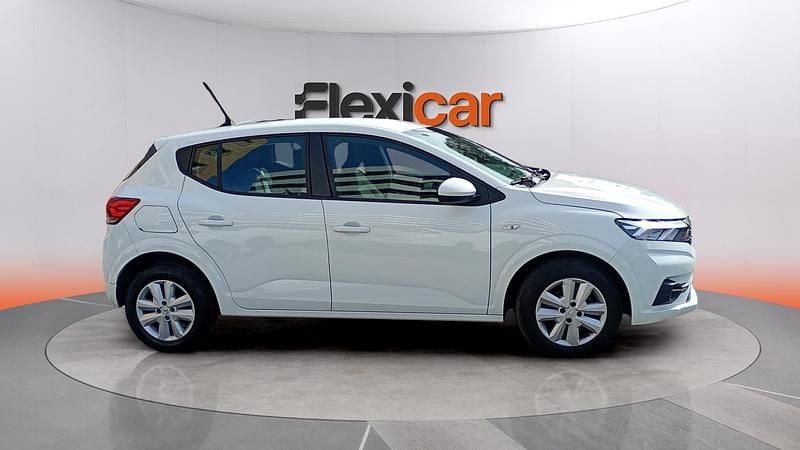 Usado Dacia Sandero Acces 67 CV (49 kW) 2022 Blanco Berlina