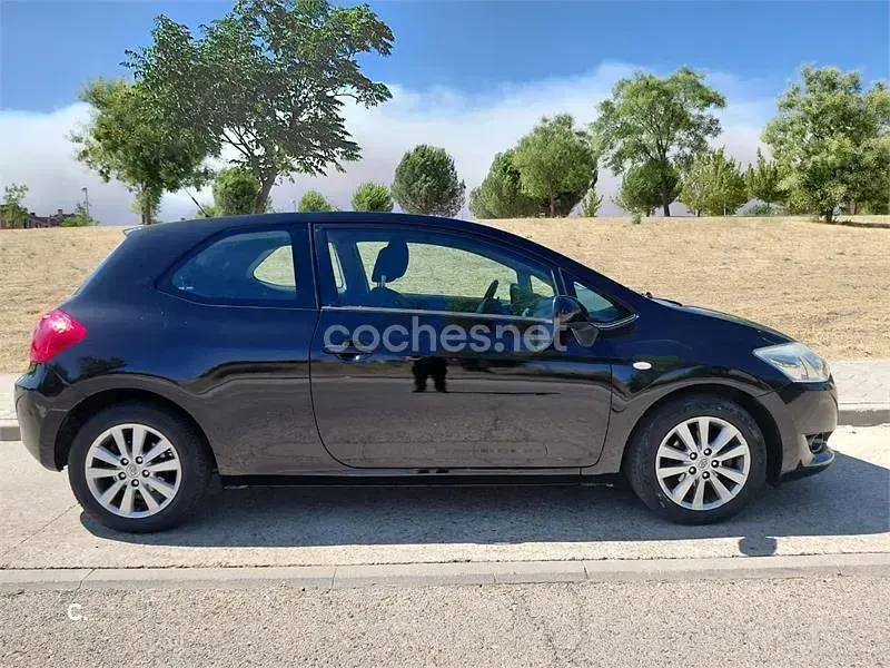 Usado Toyota Auris Sol 124 CV (91 kW) 2008 Negro Utilitario