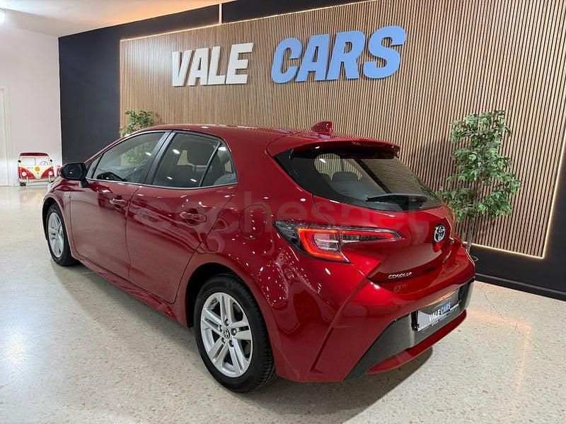 Usado Toyota Corolla Active 122 CV (89 kW) 2020 Granate Berlina