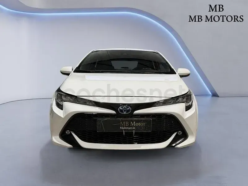 Usado Toyota Corolla Style 122 CV (89 kW) 2022 Blanco Berlina