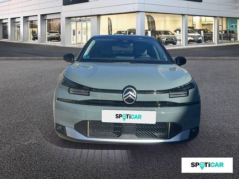 Verde Usado 2025 Citroën e-C4 Berlina | 30.100 € - Imagen 1/4