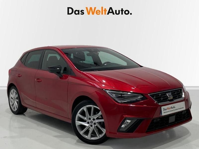 Usado Seat Ibiza FR 150 CV (110 kW) 2022 Rojo Berlina