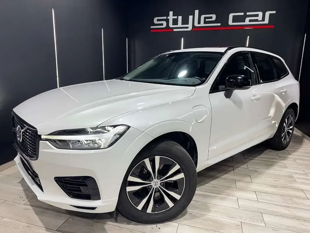 Usado Volvo XC60 R-Design 340 CV (250 kW) 2021 Blanco SUV