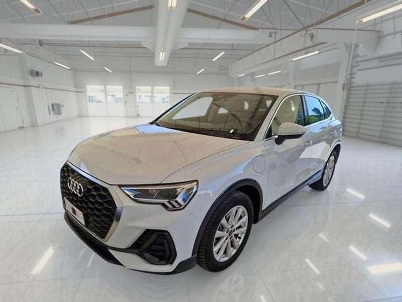 Usado Audi Q3 Sportback S-Line 245 CV (180 kW) 2023 Gris SUV