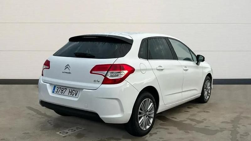 Begagnad Citroën C4 Seduction 112 HK (82 kW) 2011 Vit Sedan