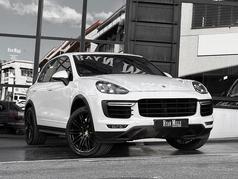 Blanco Usado 2015 Porsche Cayenne Turbo SUV | 59.900 € - Imagen 1/4