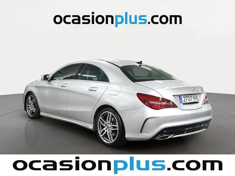 Usado Mercedes CLA200 AMG 136 CV (100 kW) 2018 Gris plata Berlina
