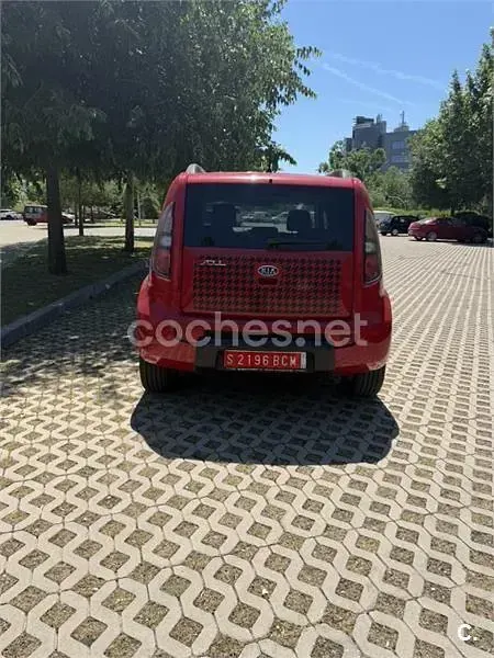 Usado Kia Soul 124 CV (91 kW) 2010 Granate SUV
