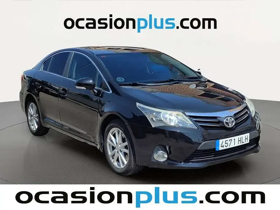 Usado Toyota Avensis Advance 124 CV (91 kW) 2012 Negro Berlina