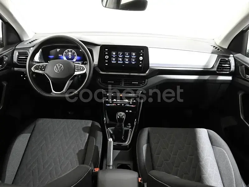 Usado VW T-Cross Life 95 CV (69 kW) 2024 Plateado SUV