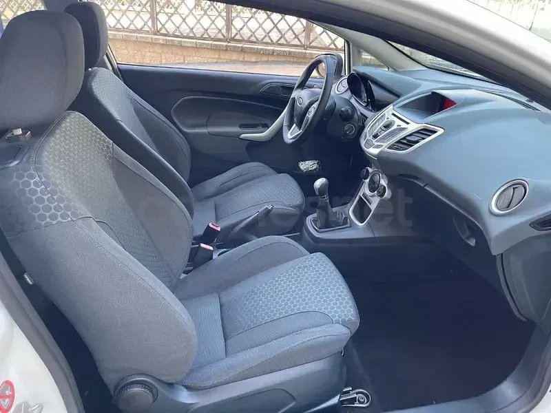 Usado Ford Fiesta Sport 120 CV (88 kW) 2011 Blanco Berlina