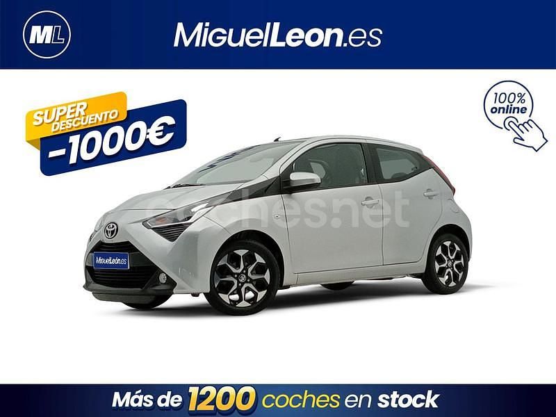 Gris / plata Usado 2022 Toyota Aygo X-play Utilitario | 11.985 € (Precio justo) - Imagen 1/4