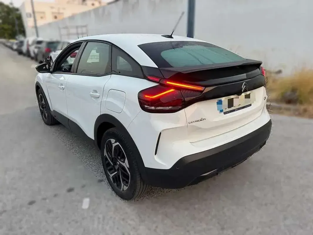 Usado Citroën C4 Feel 131 CV (96 kW) 2022 Blanco Berlina