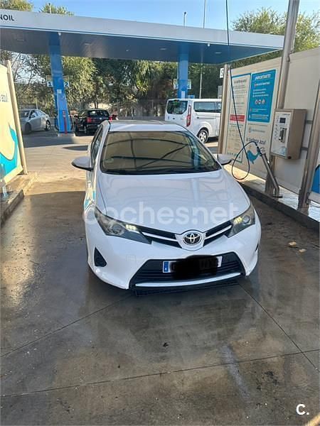 Blanco Usado 2014 Toyota Auris Live Berlina | 5000 € (Precio justo) - Imagen 1/4