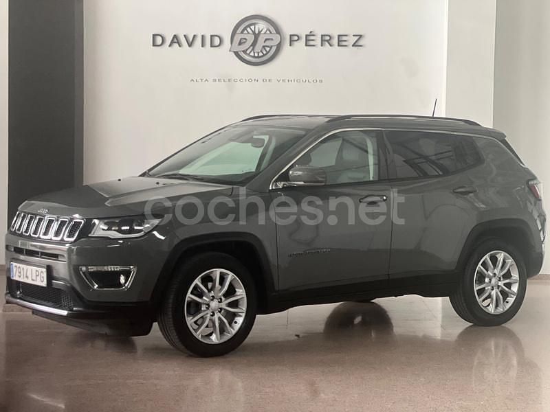 Gris / plata Usado 2021 Jeep Compass Limited SUV | 19.500 € (Precio justo) - Imagen 1/4