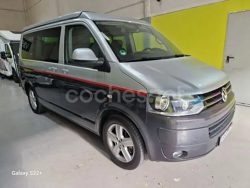 Usado VW Multivan Highline 180 CV (132 kW) 2014 Gris / plata Monovolumen