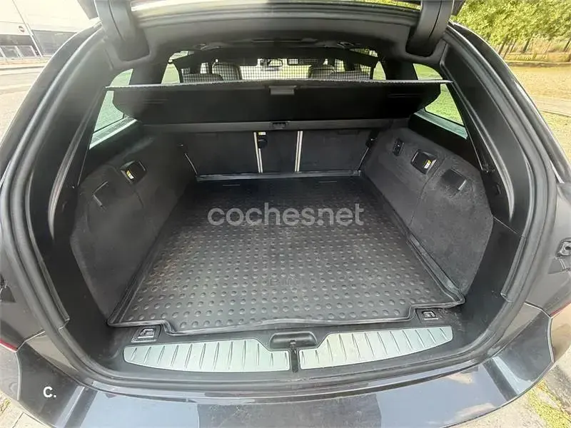 Usado BMW 535 258 CV (189 kW) 2013 Gris / plata Familiar