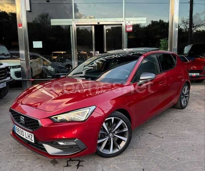 Granate Usado 2022 Seat Leon FR Berlina | 19.990 € (Buen precio) - Imagen 1/4