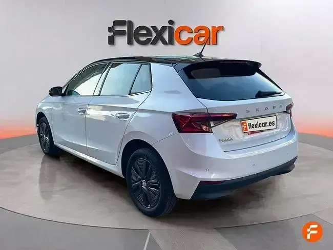 Usado Skoda Fabia Ambition 110 CV (80 kW) 2022 Blanco Utilitario