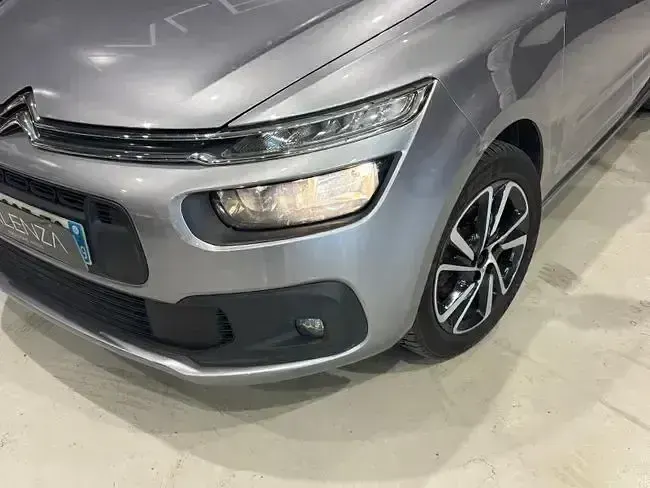 Usado Citroën C4 SpaceTourer Feel 130 CV (95 kW) 2020 Gris Monovolumen