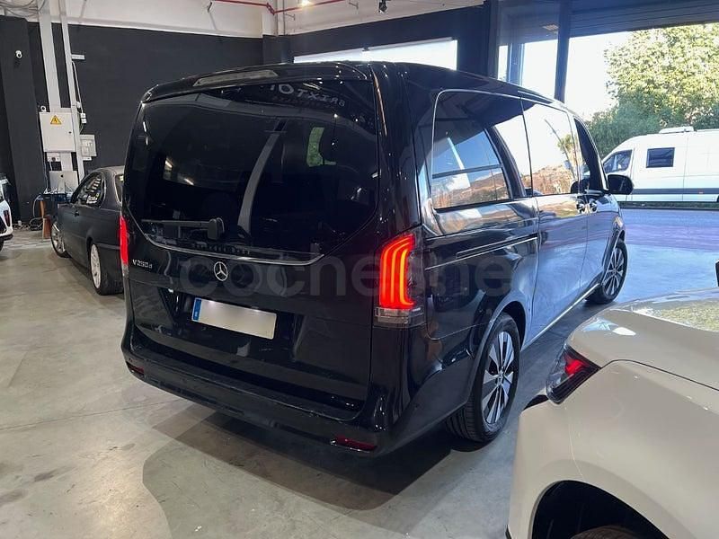 Usado Mercedes V250 Style 190 CV (139 kW) 2024 Negro Monovolumen