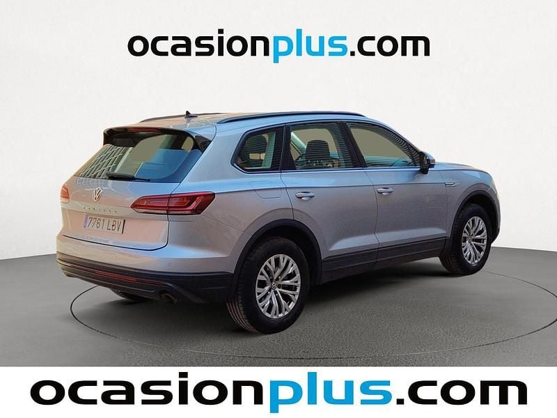 Usado VW Touareg Pure 231 CV (169 kW) 2019 Gris plata SUV