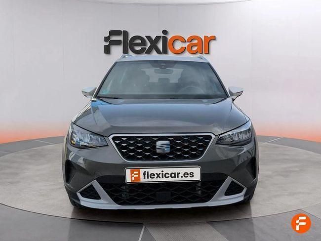 Usado Seat Arona Xperience 110 CV (80 kW) 2022 Gris SUV