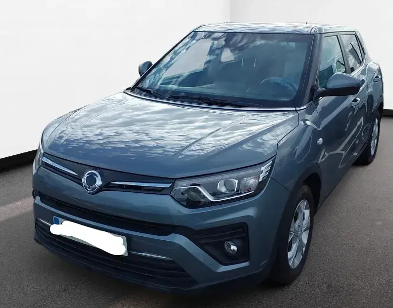 Usado SsangYong Tivoli 128 CV (94 kW) 2023 Gris SUV