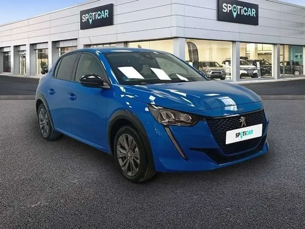 Usado Peugeot e-208 Allure 100 kW (136 CV) 2022 Azul Utilitario