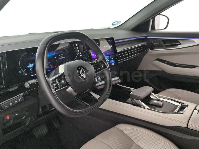 Usado Renault Espace Iconic 200 CV (147 kW) 2023 Gris / plata SUV