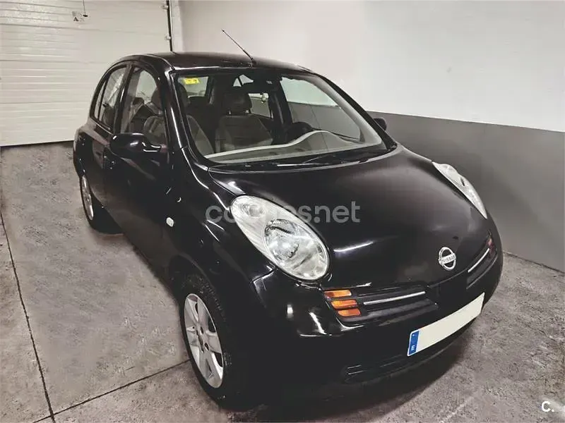 Usado Nissan Micra Acenta 88 CV (64 kW) 2005 Negro Berlina