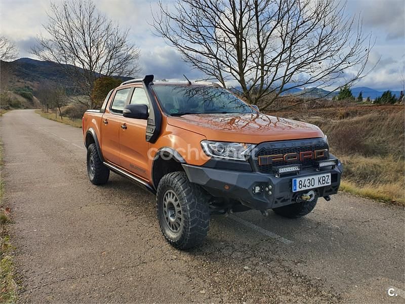 Usado Ford Ranger Wildtrack 200 CV (147 kW) 2017 Naranja Recogida